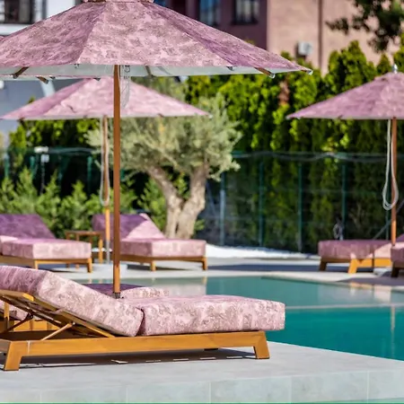 Апартаменти J'adore Secret Garden Residential Complex Сонячний Берег