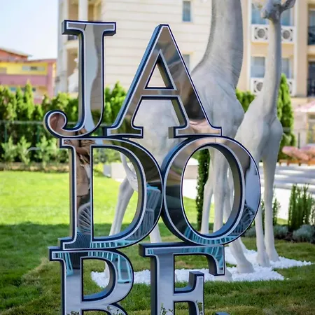 Апартаменти J'adore Secret Garden Residential Complex